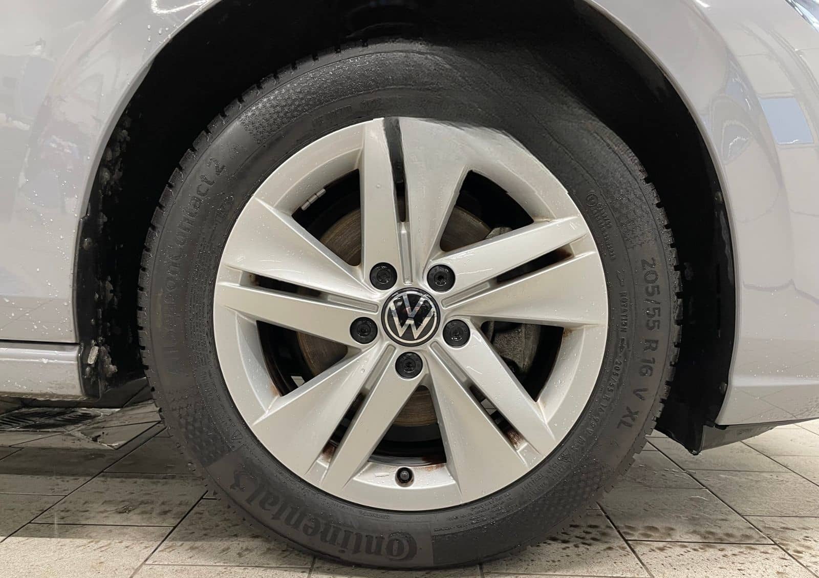 Volkswagen Golf VIII Life 1.0 eTSI DSG RFK NAVI ACC SHZ foto 25