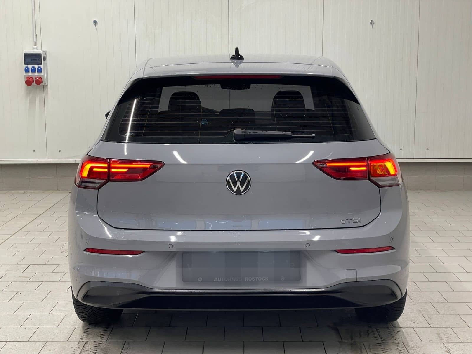 Volkswagen Golf VIII Life 1.0 eTSI DSG RFK NAVI ACC SHZ foto 5