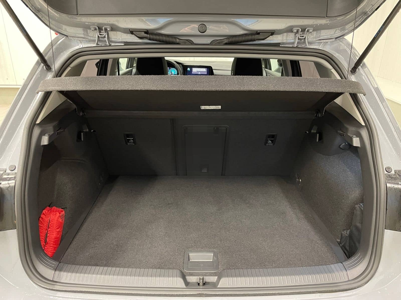 Volkswagen Golf VIII Life 1.0 eTSI DSG RFK NAVI ACC SHZ foto 6