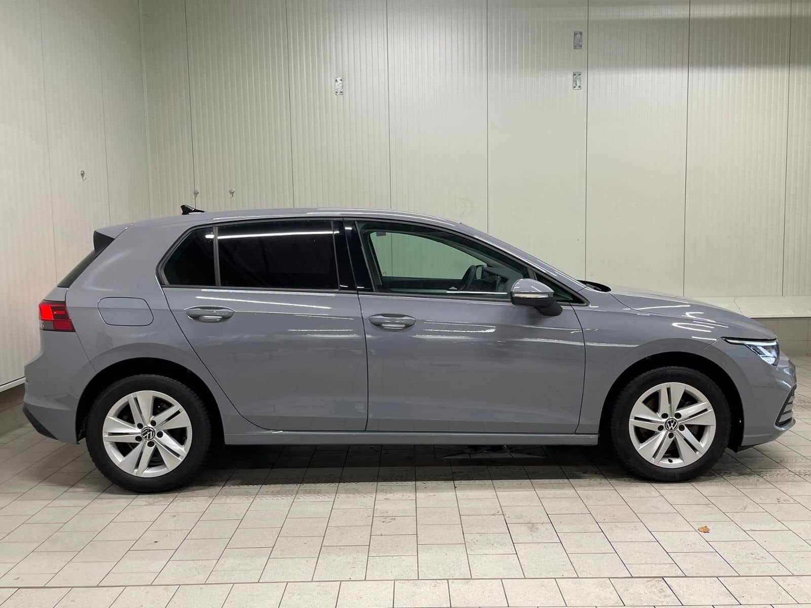 Volkswagen Golf VIII Life 1.0 eTSI DSG RFK NAVI ACC SHZ foto 7