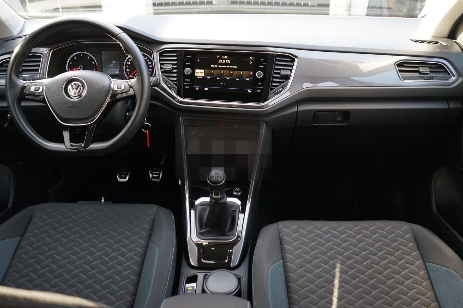 Volkswagen T-Roc 1.5 TSI IQ.DRIVE Sitzheizung Kamera PDC foto 6