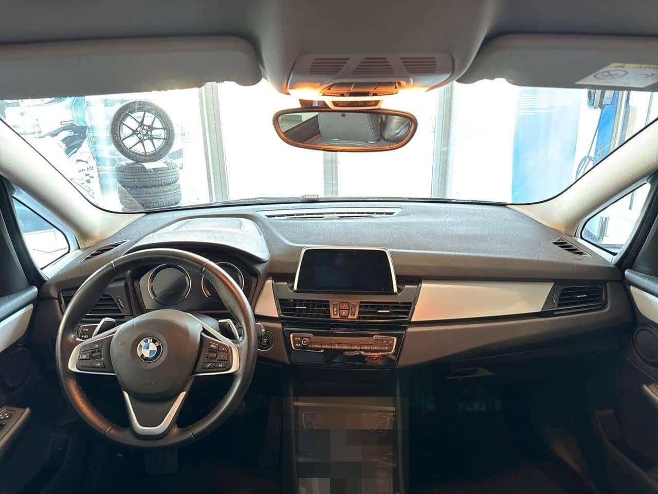 BMW 220d Gran Tourer Advantage Nav LED DrAs PaAs SHZ foto 11