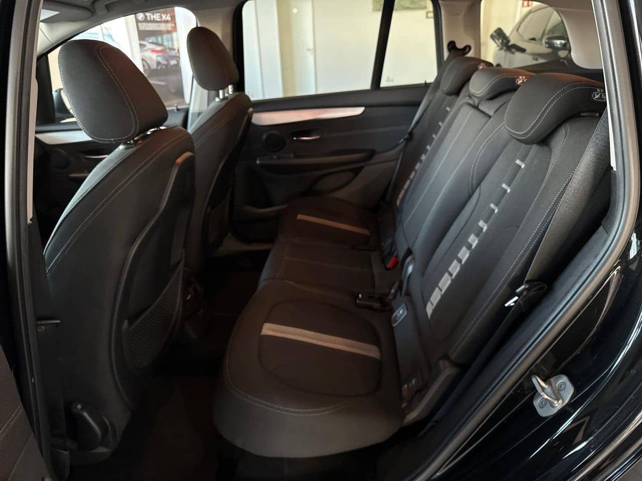 BMW 220d Gran Tourer Advantage Nav LED DrAs PaAs SHZ foto 12