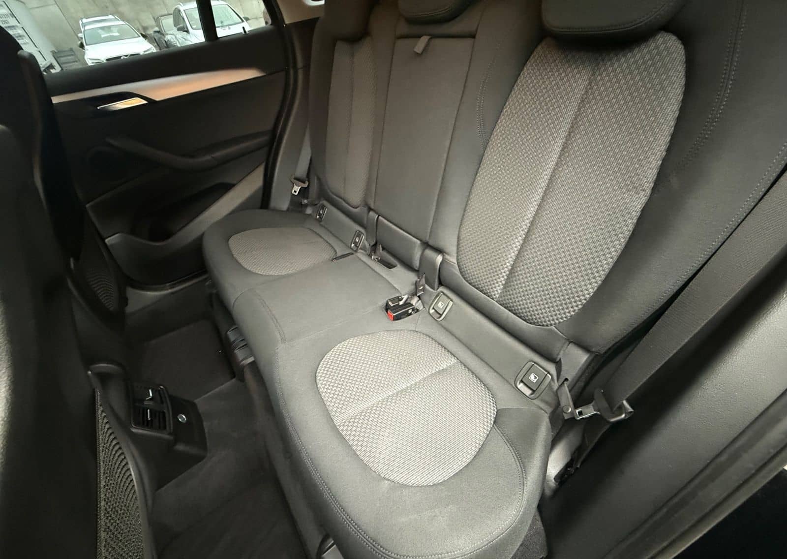 BMW X1 xDrive 18 d Advantage LED*NAVI*AUT*KLIMAAUT* foto 15