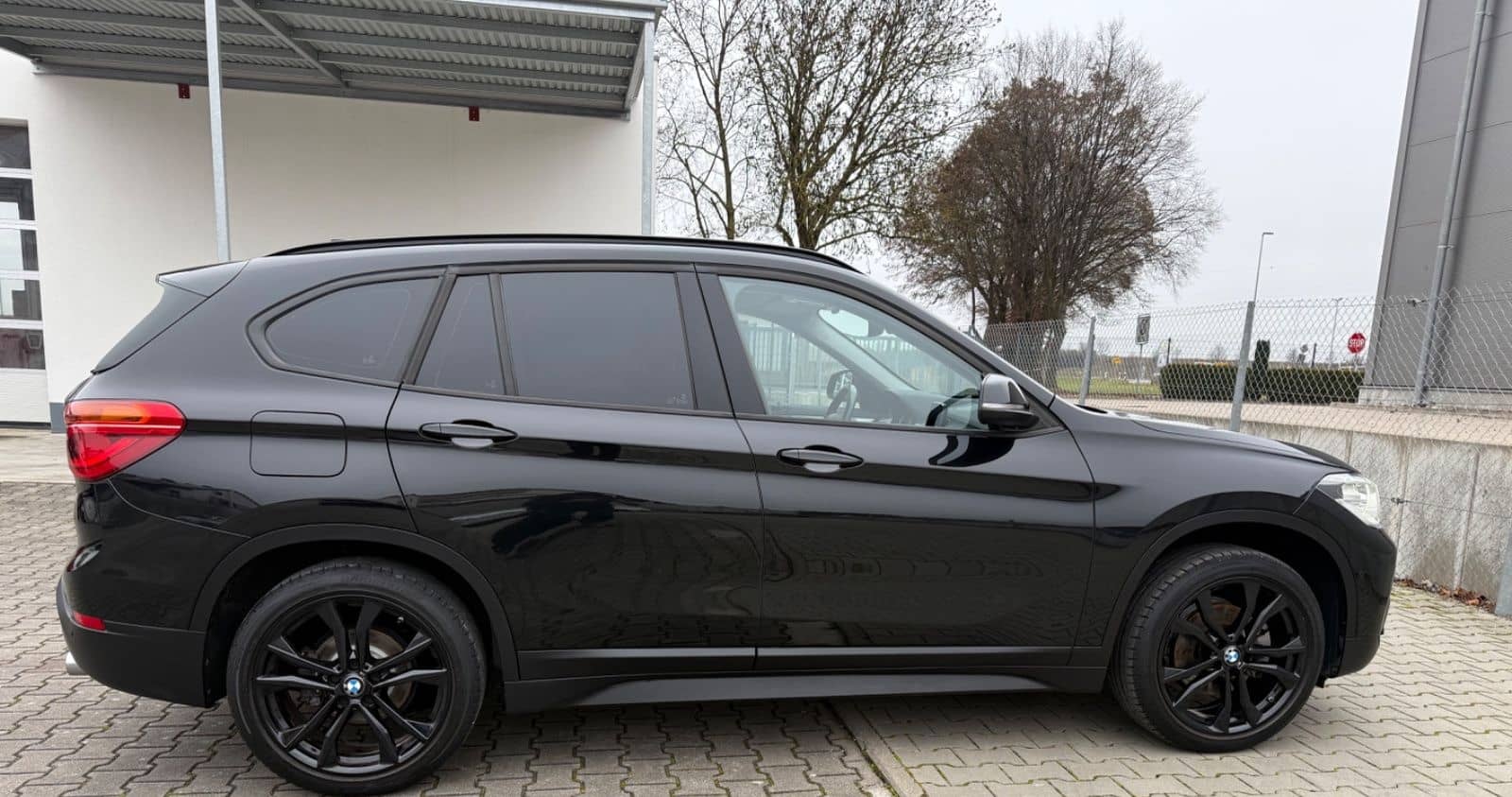 BMW X1 xDrive 18 d Advantage LED*NAVI*AUT*KLIMAAUT* foto 6