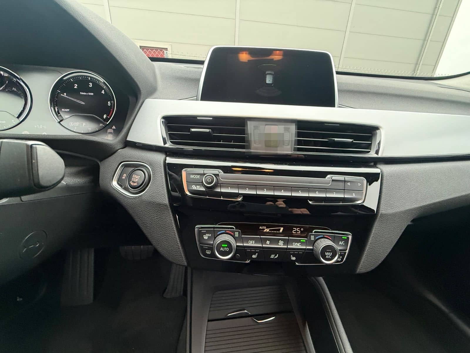 BMW X1 xDrive 18 d Advantage LED*NAVI*AUT*KLIMAAUT* foto 10
