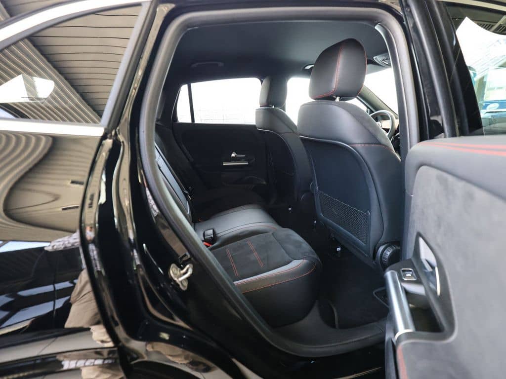 Mercedes-Benz EQA 300 4M AMG Sport Advanced LED Navi Kamera Sp foto 9