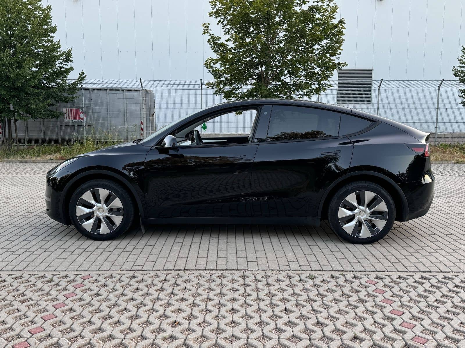 Tesla Model Y Long Range Dual Motor AWD foto 6