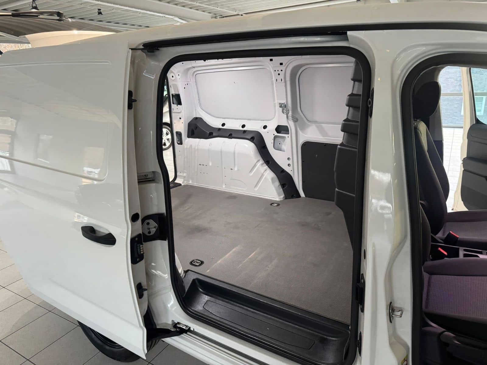 Volkswagen Caddy Maxi foto 8