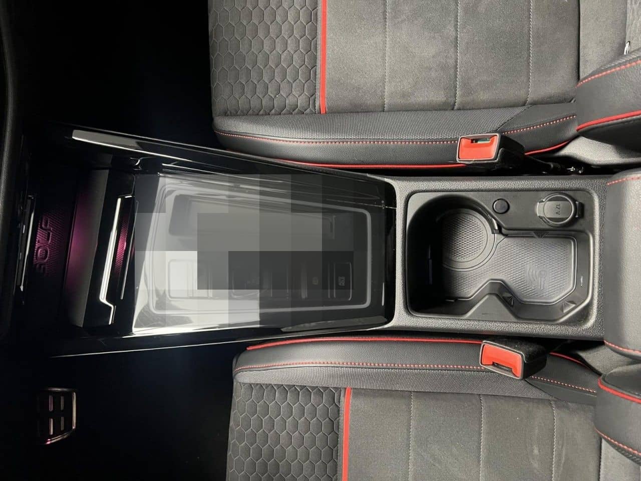 Volkswagen Golf VIII GTI Clubsport 2.0 TSI DSG Klima Navi foto 12