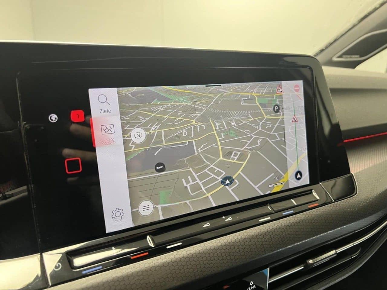 Volkswagen Golf VIII GTI Clubsport 2.0 TSI DSG Klima Navi foto 18