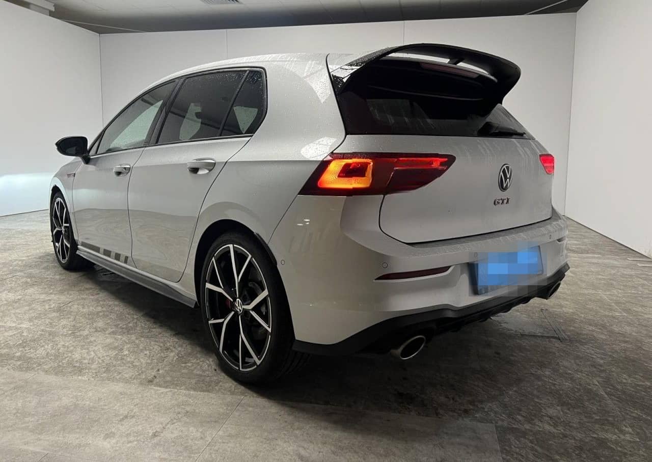 Volkswagen Golf VIII GTI Clubsport 2.0 TSI DSG Klima Navi foto 3
