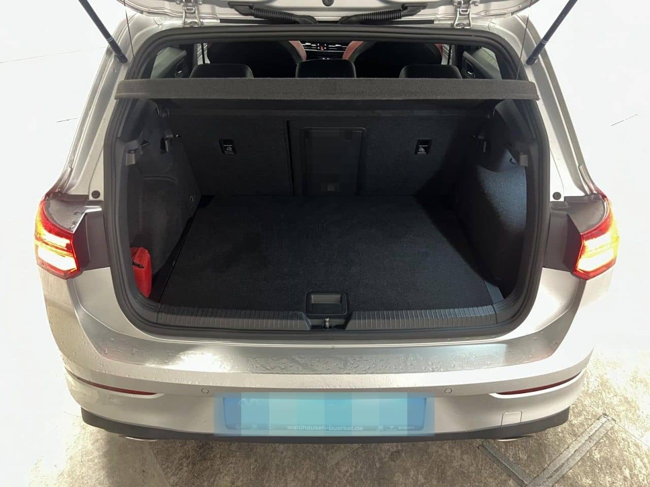 Volkswagen Golf VIII GTI Clubsport 2.0 TSI DSG Klima Navi foto 4