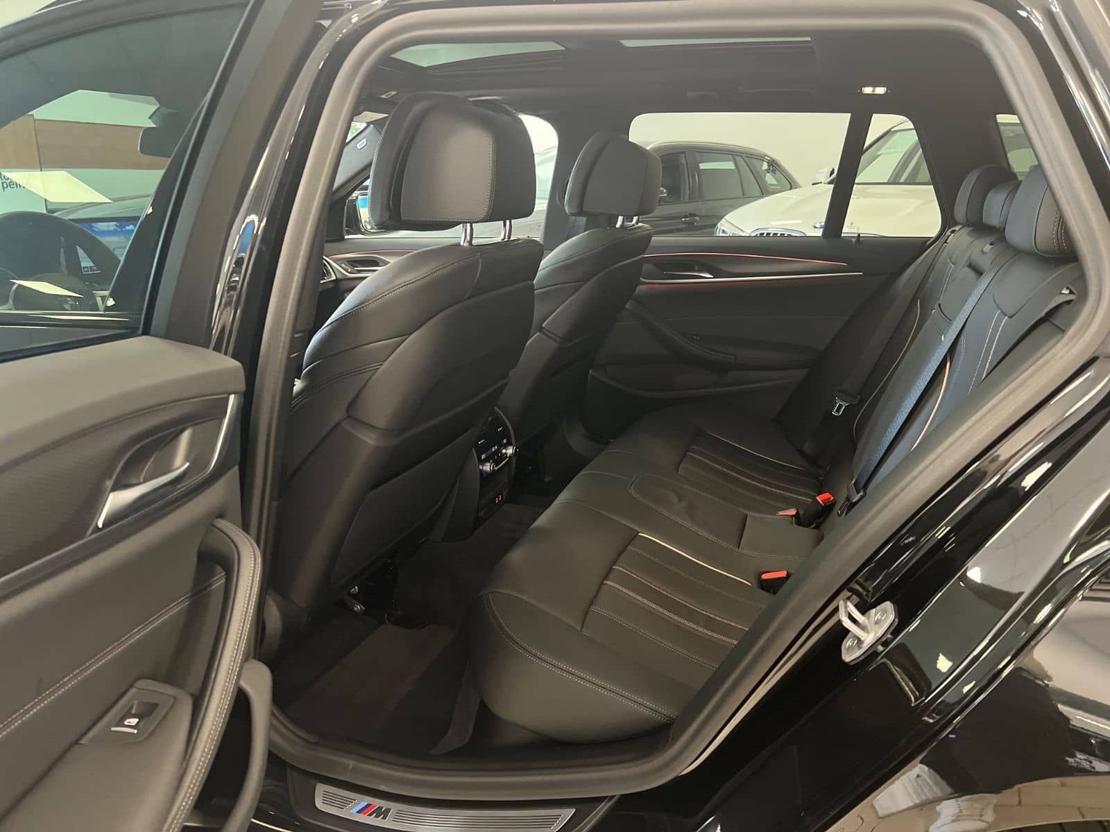 BMW 530i/Aut/LCPProf/Panor/KomfStz/P&DrivAs/M-Sport foto 21