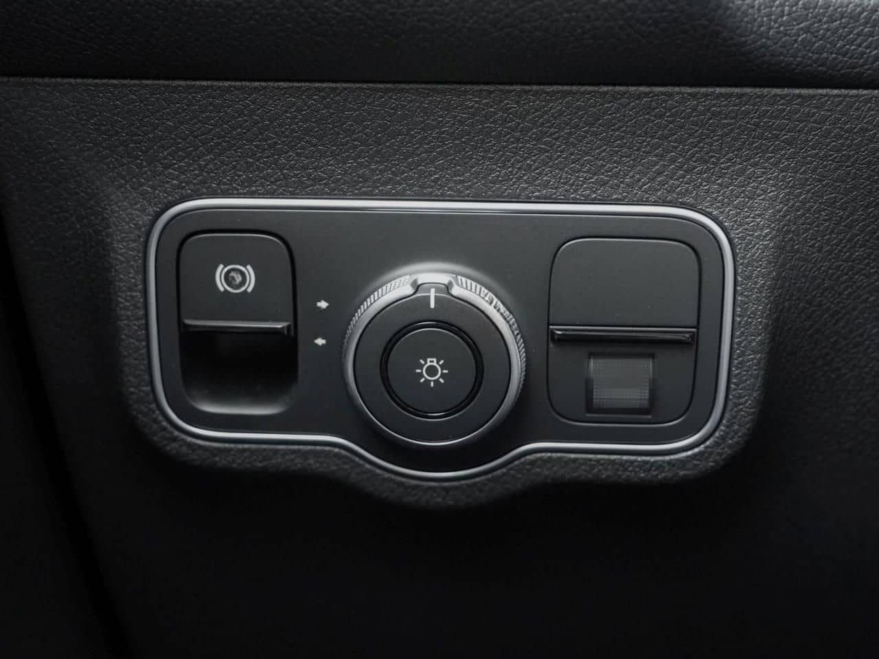 Mercedes-Benz GLB 180 AMG Night Navi Distronic AHK Kamera foto 10