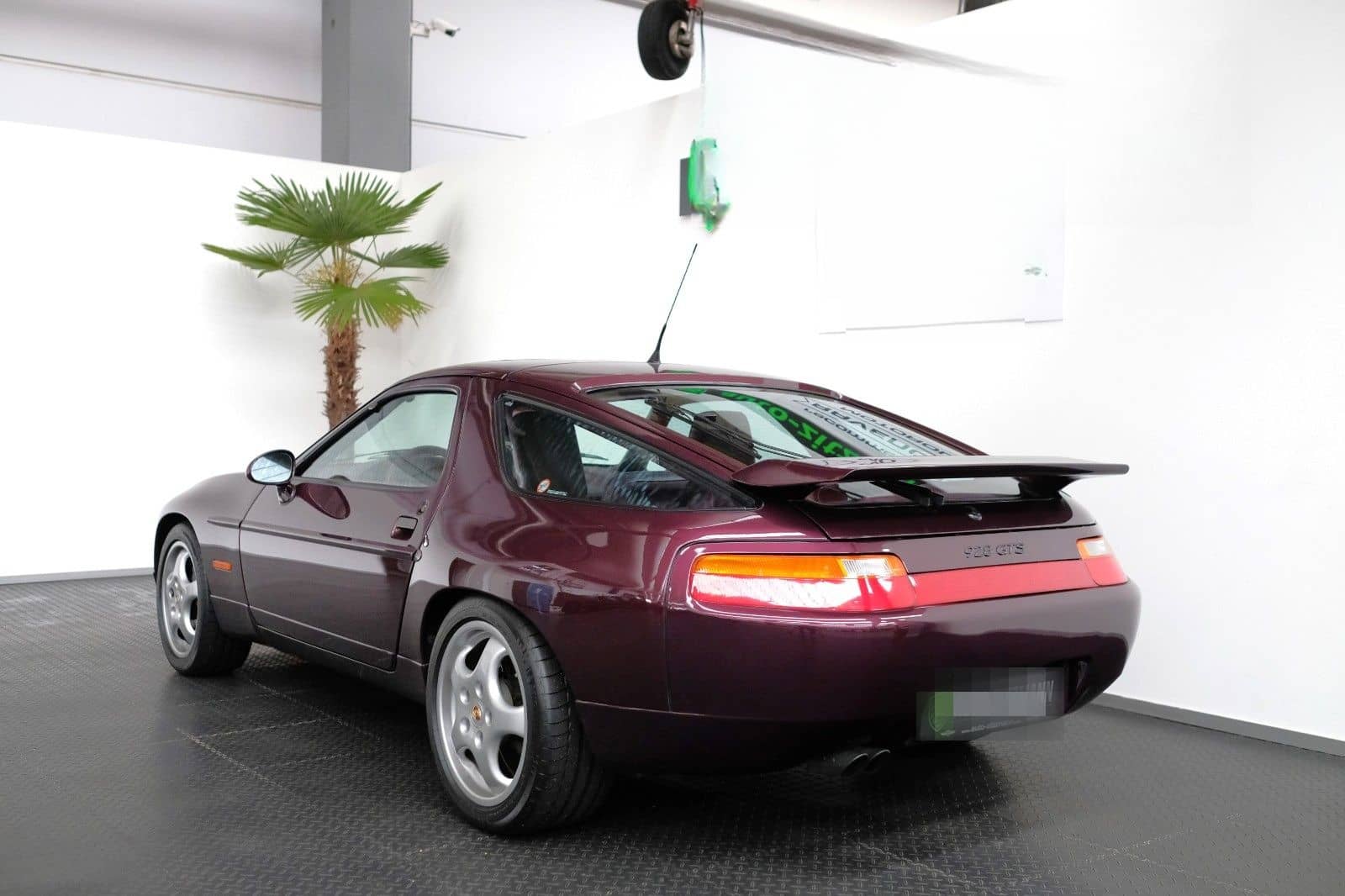 Porsche 928 GTS/UNIKAT/DT.AUSLIEFERUNG/1.HAND foto 8