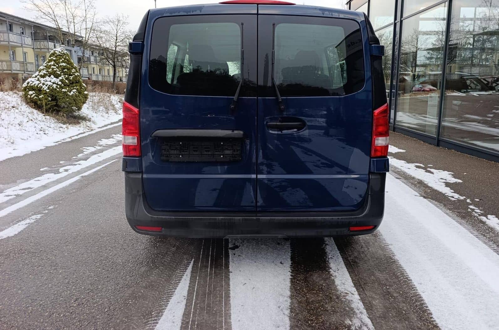 Mercedes-Benz Vito 2.0 CDI Tourer Extranlang RFK Allwetterreif foto 5