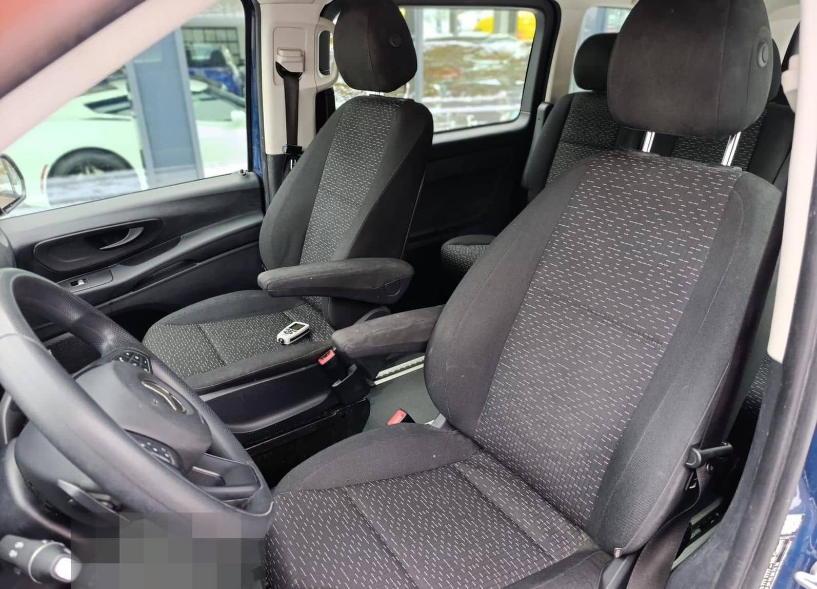 Mercedes-Benz Vito 2.0 CDI Tourer Extranlang RFK Allwetterreif foto 7