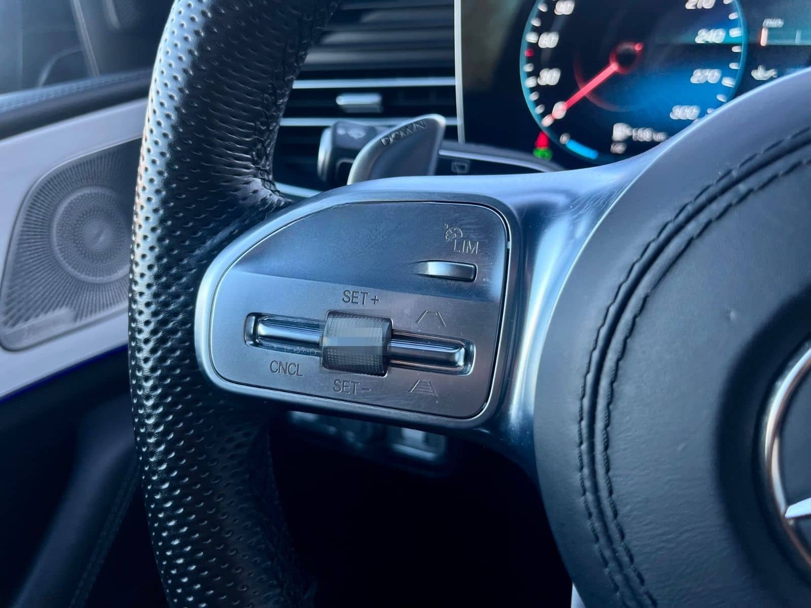 Mercedes-Benz GLS 63 AMG 4Matic+ HUD/KERAMIK/360/1.Hand foto 25