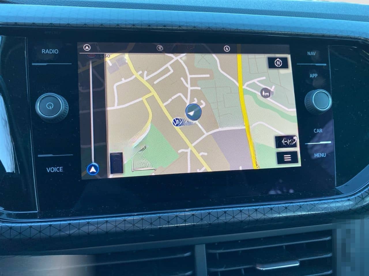 Volkswagen T-Cross 1.0 TSI DSG Style NAVI KLIMA LED PDC LM foto 10