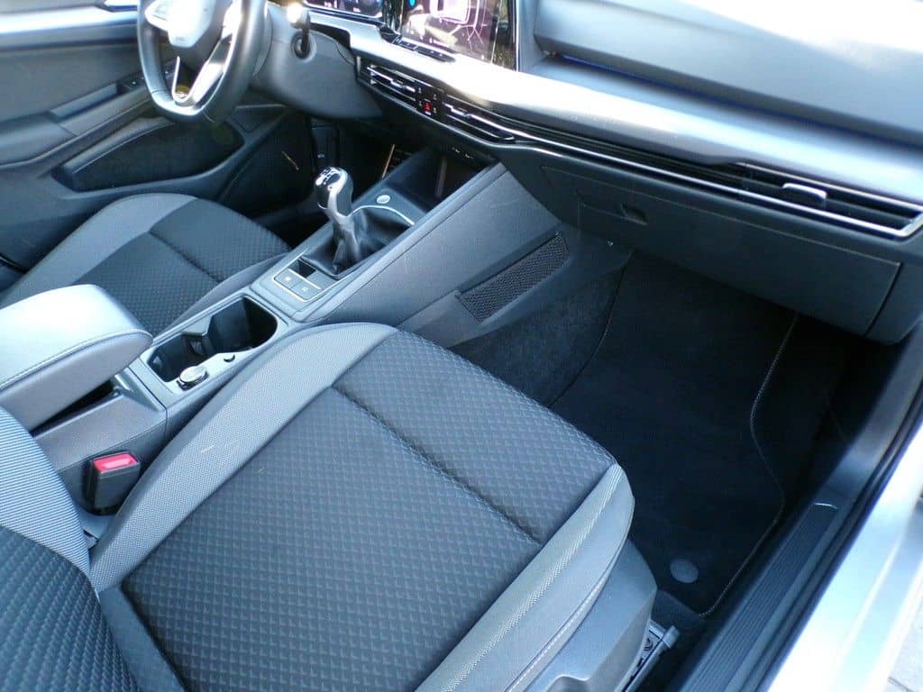 Volkswagen Golf VIII Variant 1,5 TSI Active *LED*AHK*NAVI*S foto 4