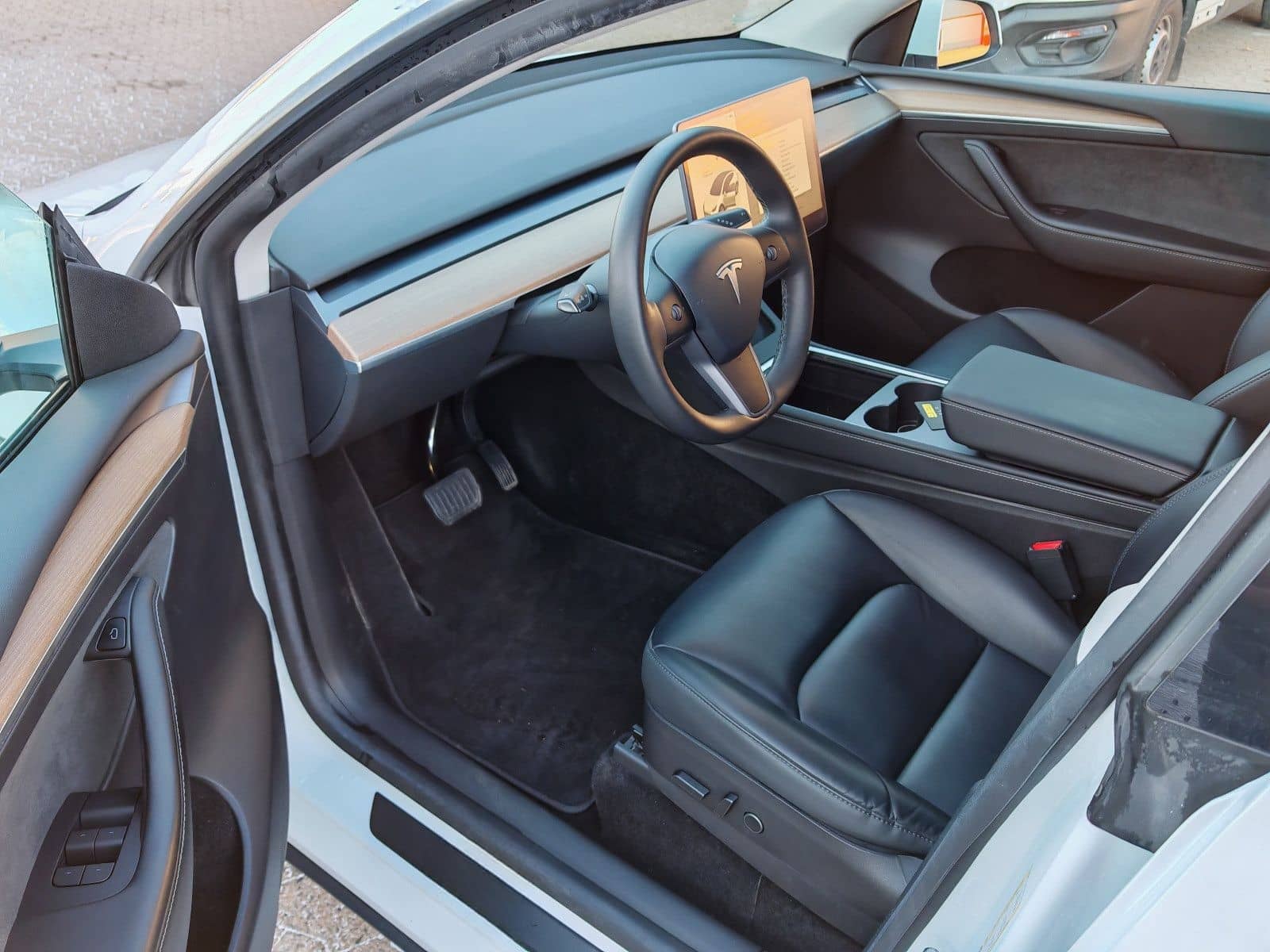 Tesla Model Y LongRange AWD / AHK foto 2