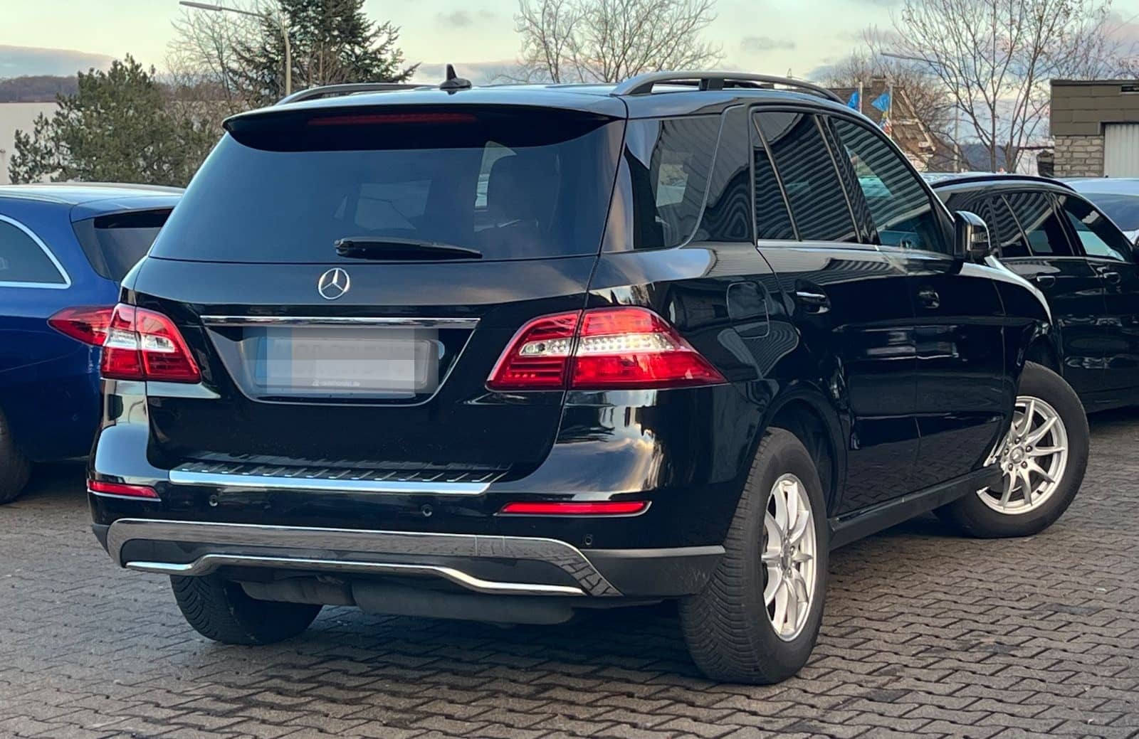 Mercedes-Benz ML 350d BlueTec AMG Int. AHK Schiebedach foto 5