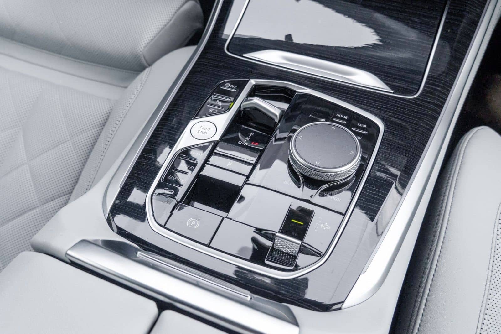 BMW X5 50e M SPORT.DR.ASS.LUFT.PANO.360°.H/K.AHK.22" foto 18