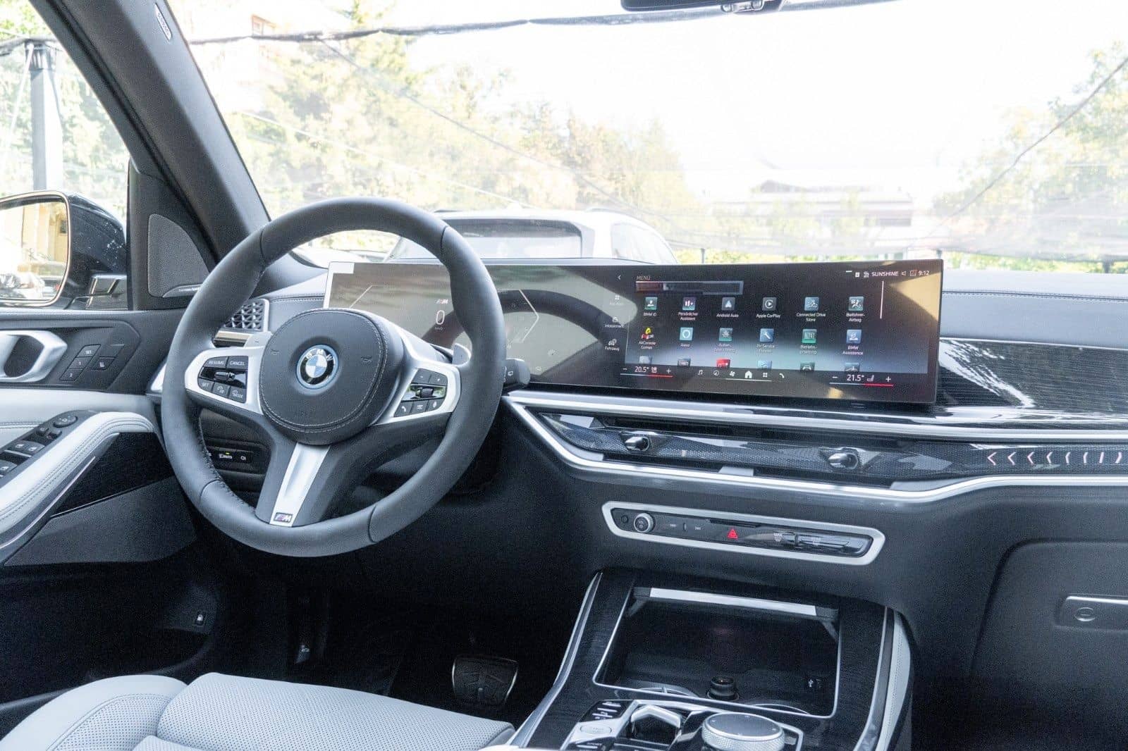 BMW X5 50e M SPORT.LUFTF.DR.ASS.PANO.H/K.360°.AHK.22 foto 13