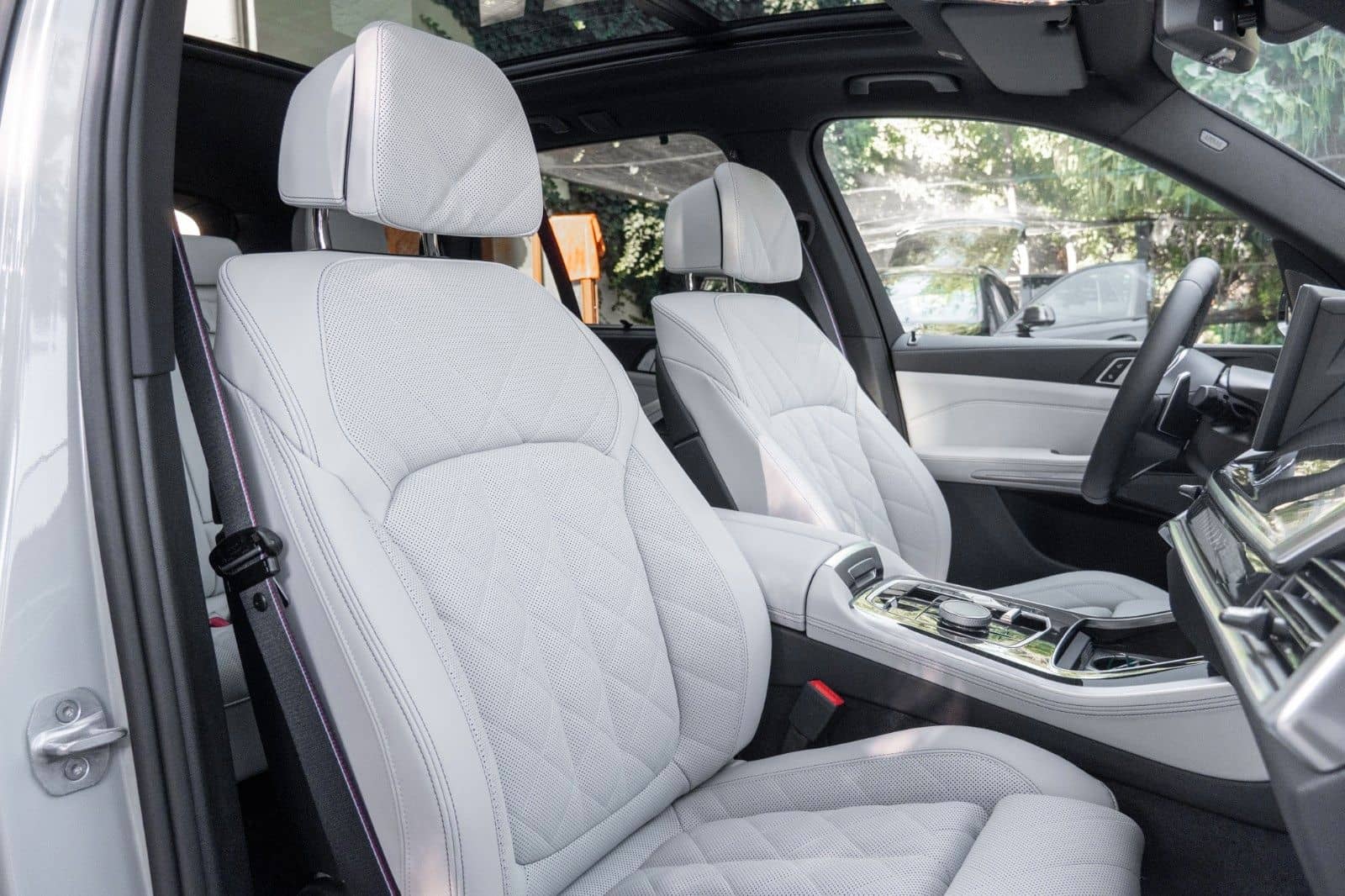 BMW X5 50e M SPORT.LUFTF.DR.ASS.PANO.H/K.360°.AHK.22 foto 21