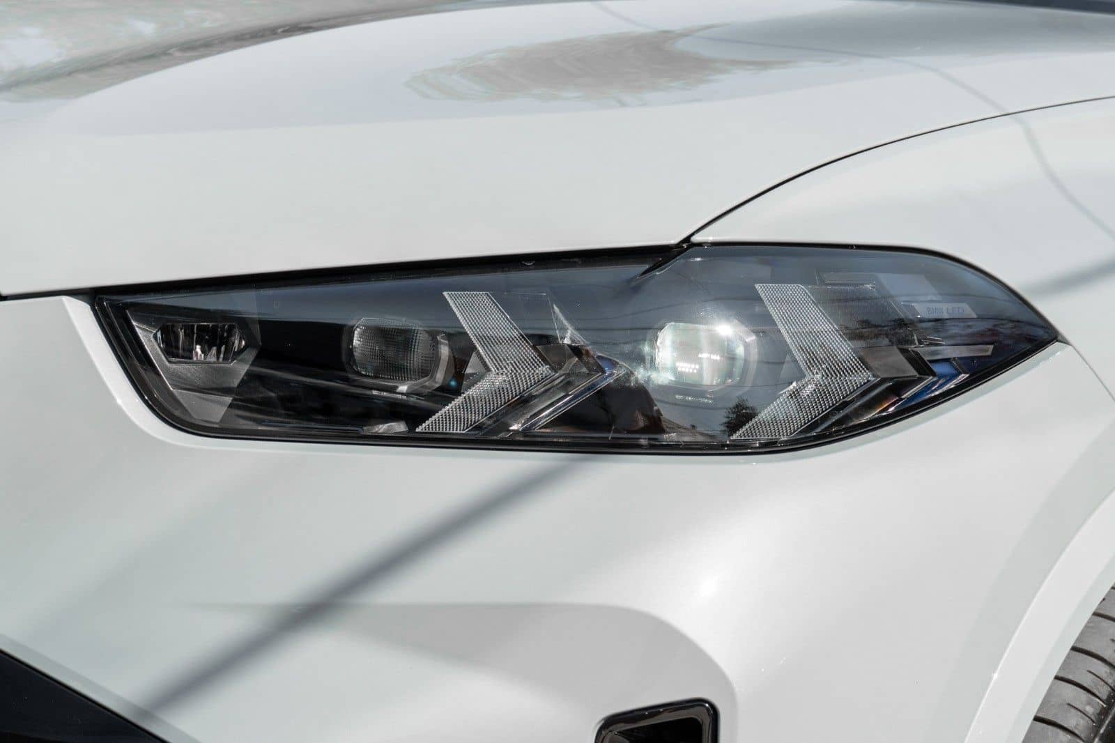 BMW X5 50e M SPORT.LUFTF.DR.ASS.PANO.H/K.360°.AHK.22 foto 8