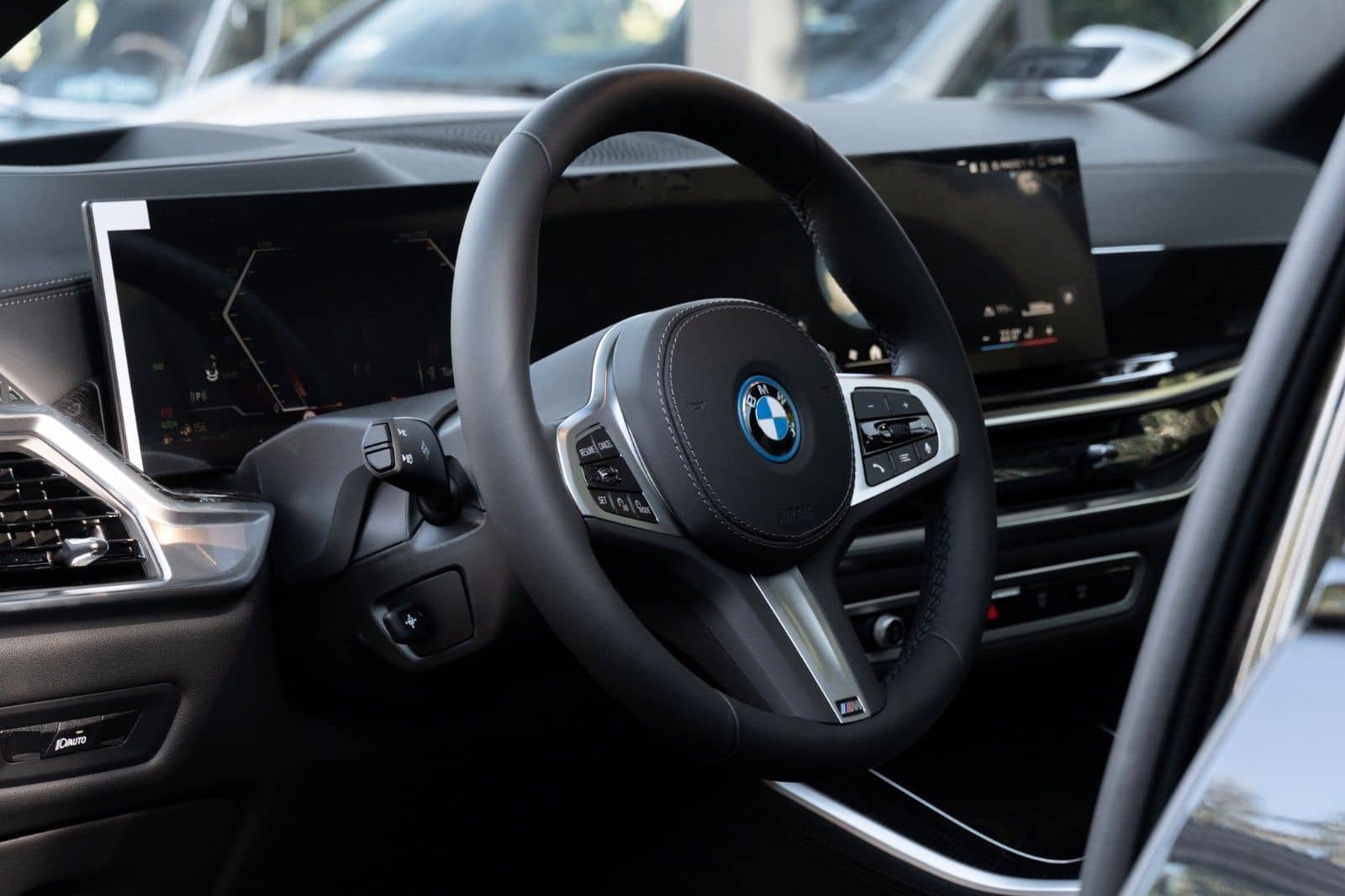 BMW X5 50e M SPORT.LUFTF.PANO.DR.ASS.PRO.360.AHK.22" foto 11