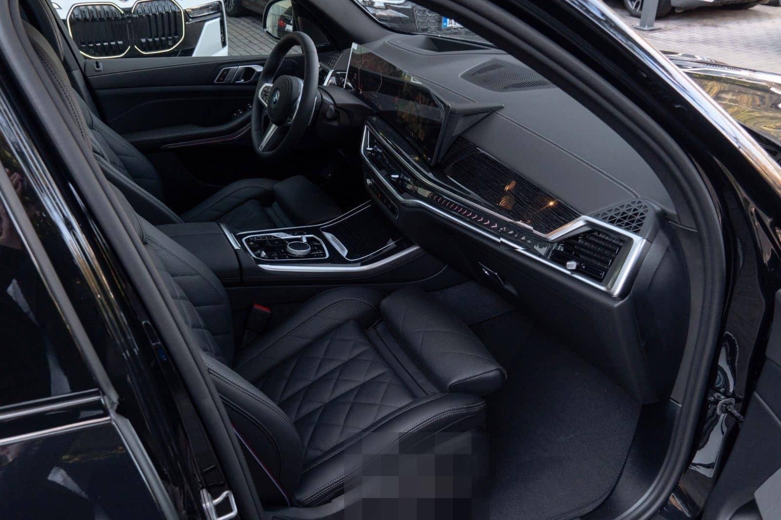 BMW X5 50e M SPORT.LUFTF.PANO.DR.ASS.PRO.360.AHK.22" foto 13