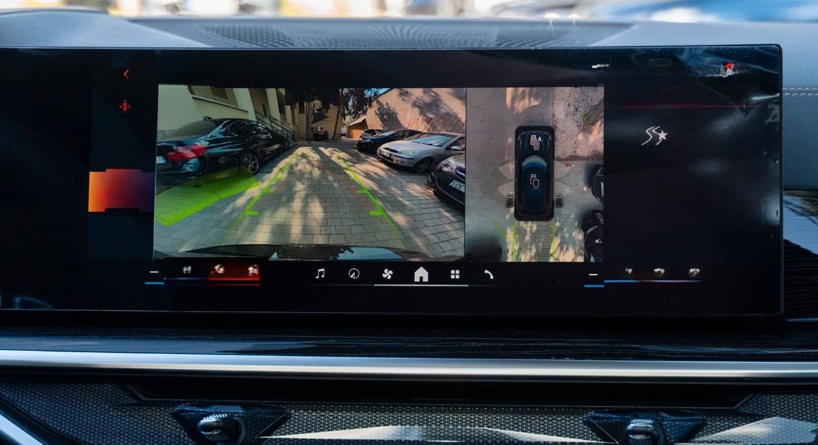 BMW X5 50e M SPORT.LUFTF.PANO.DR.ASS.PRO.360.AHK.22" foto 25