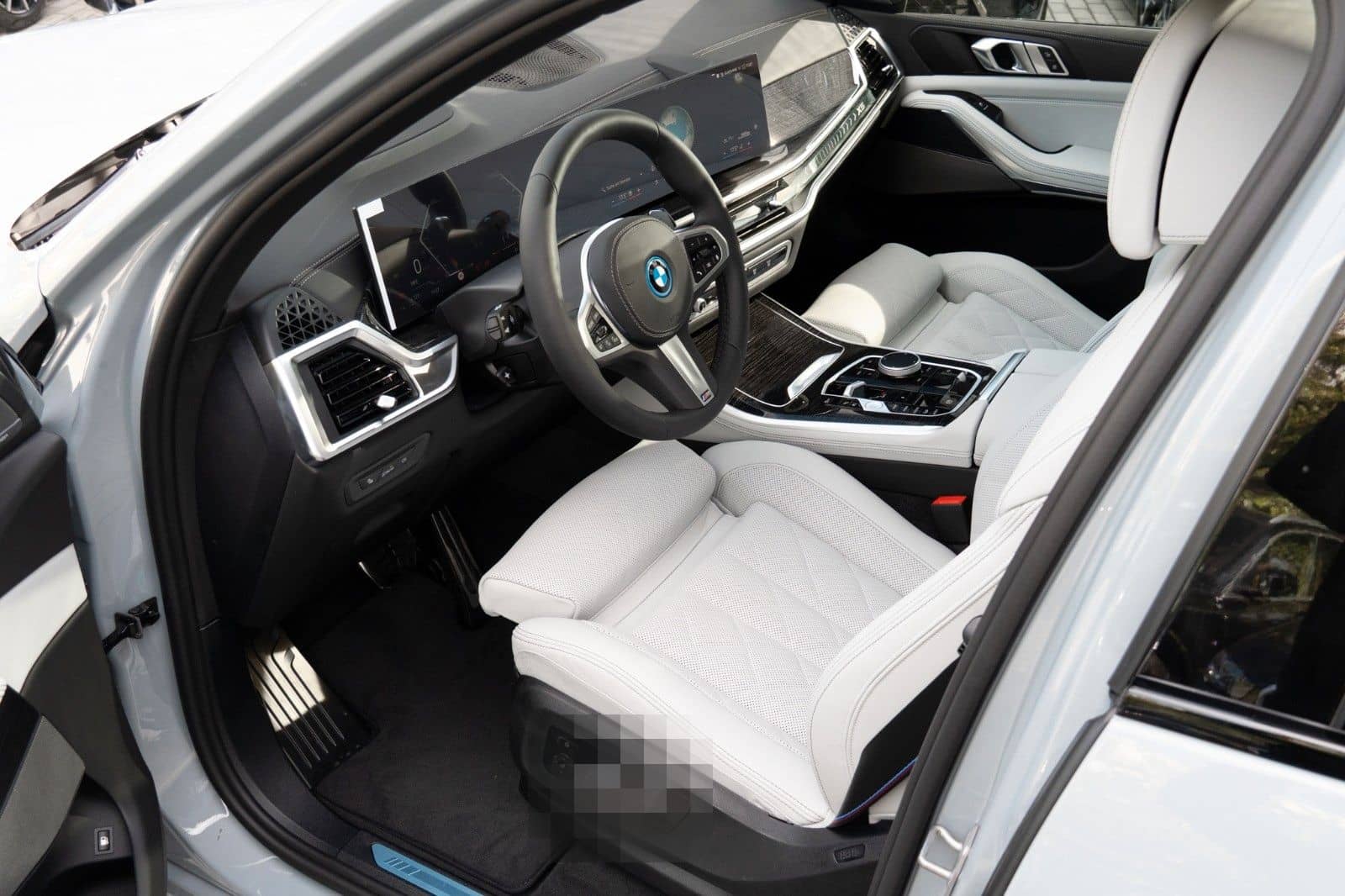 BMW X5 50e M SPORT.LUFTF.PANO.DR.ASS.PRO.360.H/K.AHK foto 10