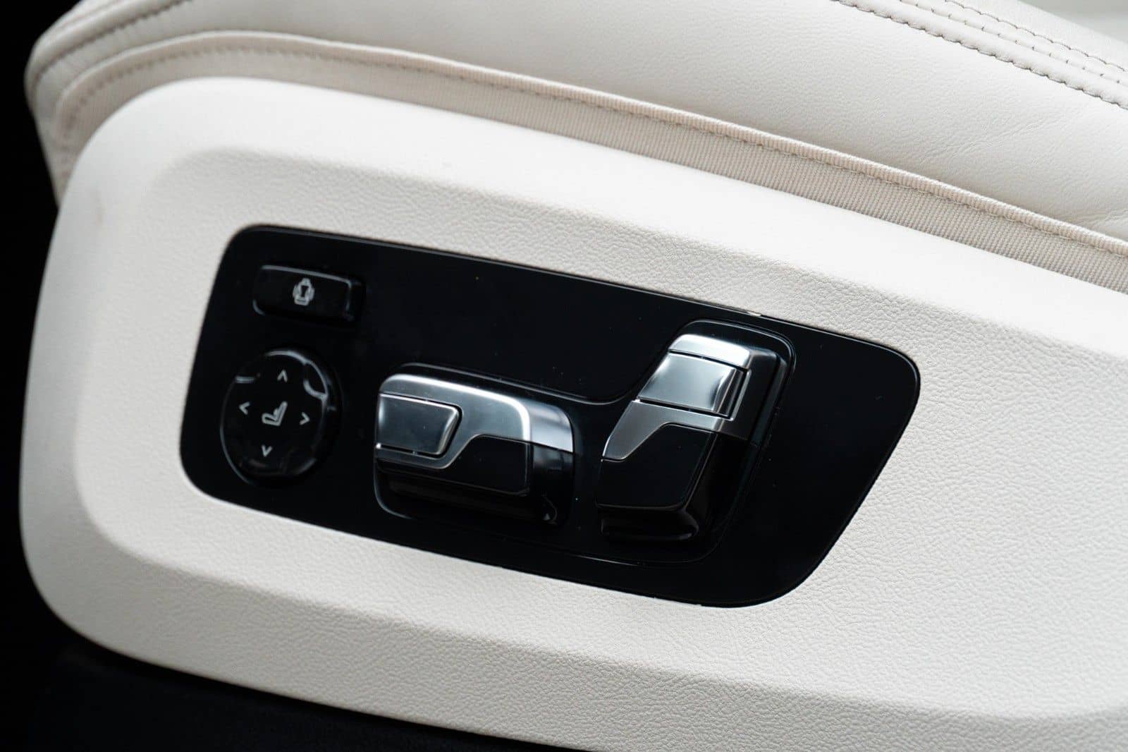 BMW X5 50e M SPORT.LUFTF.PANO.DR.ASS.PRO.4ZONEN.AHK foto 19