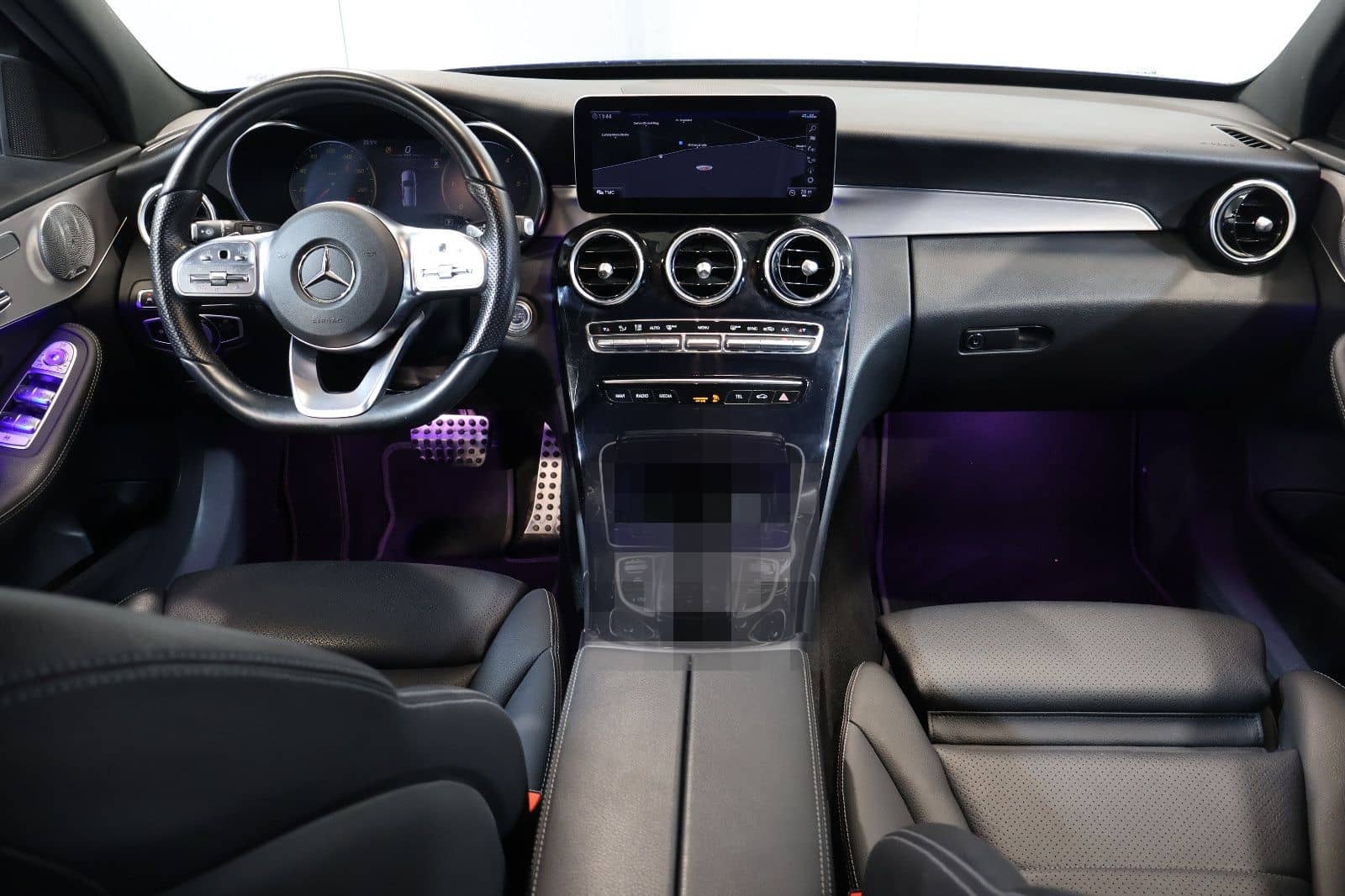 Mercedes-Benz C 300 T d AMG Line WIDE+DISTRONIC+LED+BURMESTER foto 7