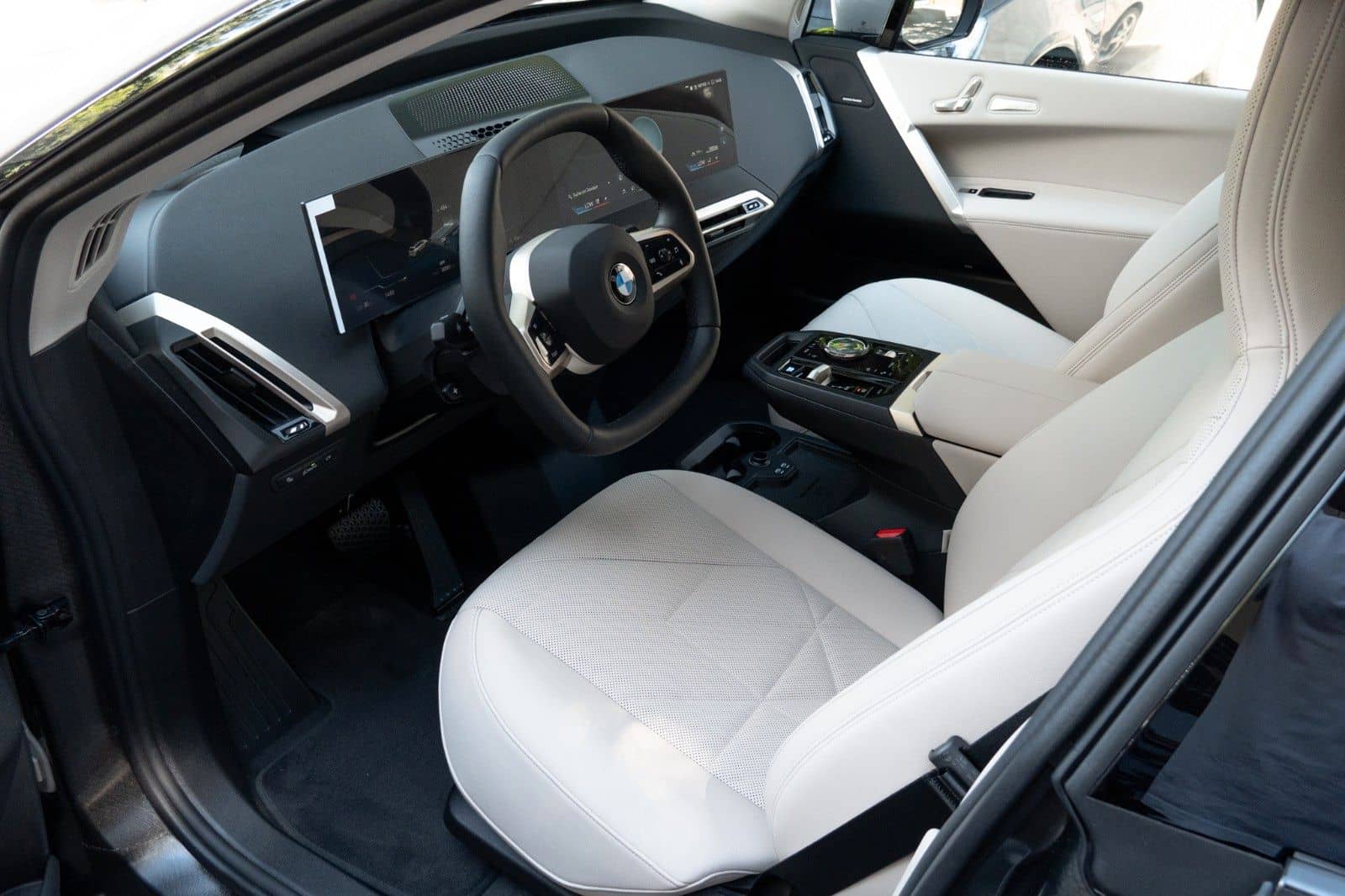 BMW iX 45 xDrive DR.ASS.PRO.H/K.LED.SHZ.LHZ.360°.23" foto 11