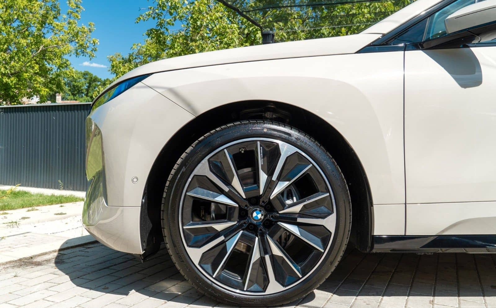 BMW iX 45 xDrive DR.ASS.PRO.H/K.LED.SHZ.LHZ.360°.23" foto 9