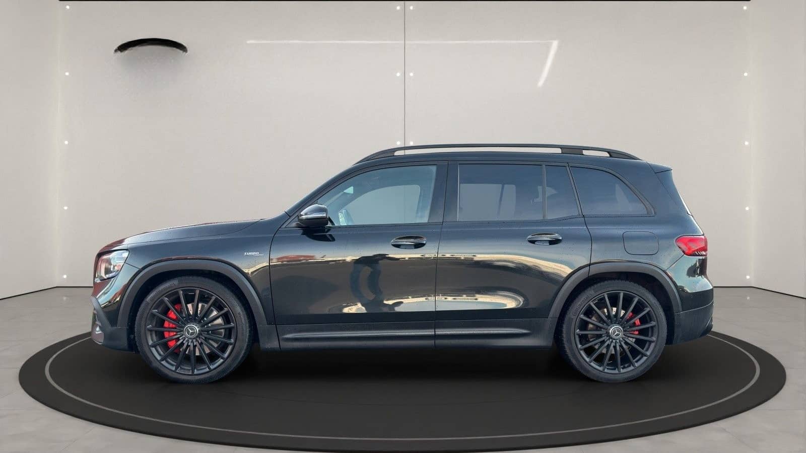 Mercedes-Benz GLB 35 AMG Mercedes-AMG GLB 35 4MATIC DCT foto 2