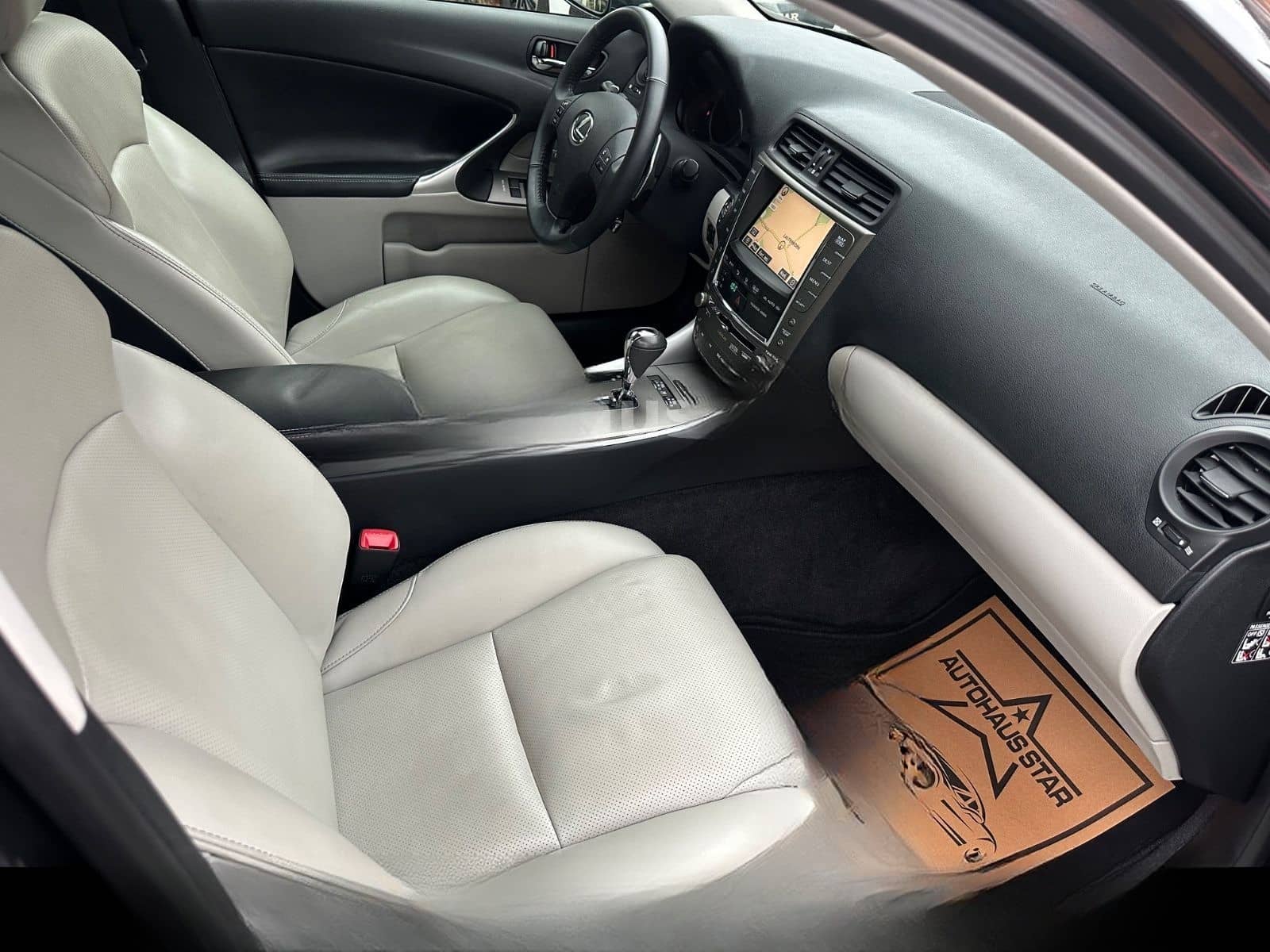 Lexus IS250 V6 / KAMERA - NAVI - SITZKLIMA - AUTOMATIK foto 11