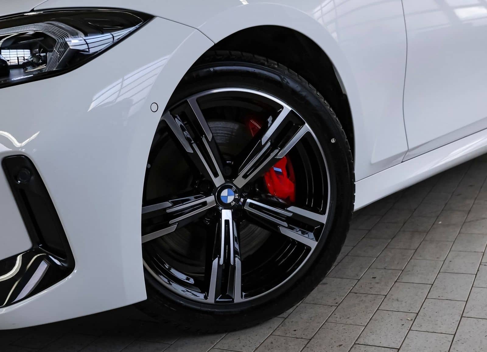 BMW 318i M Sportpaket foto 7