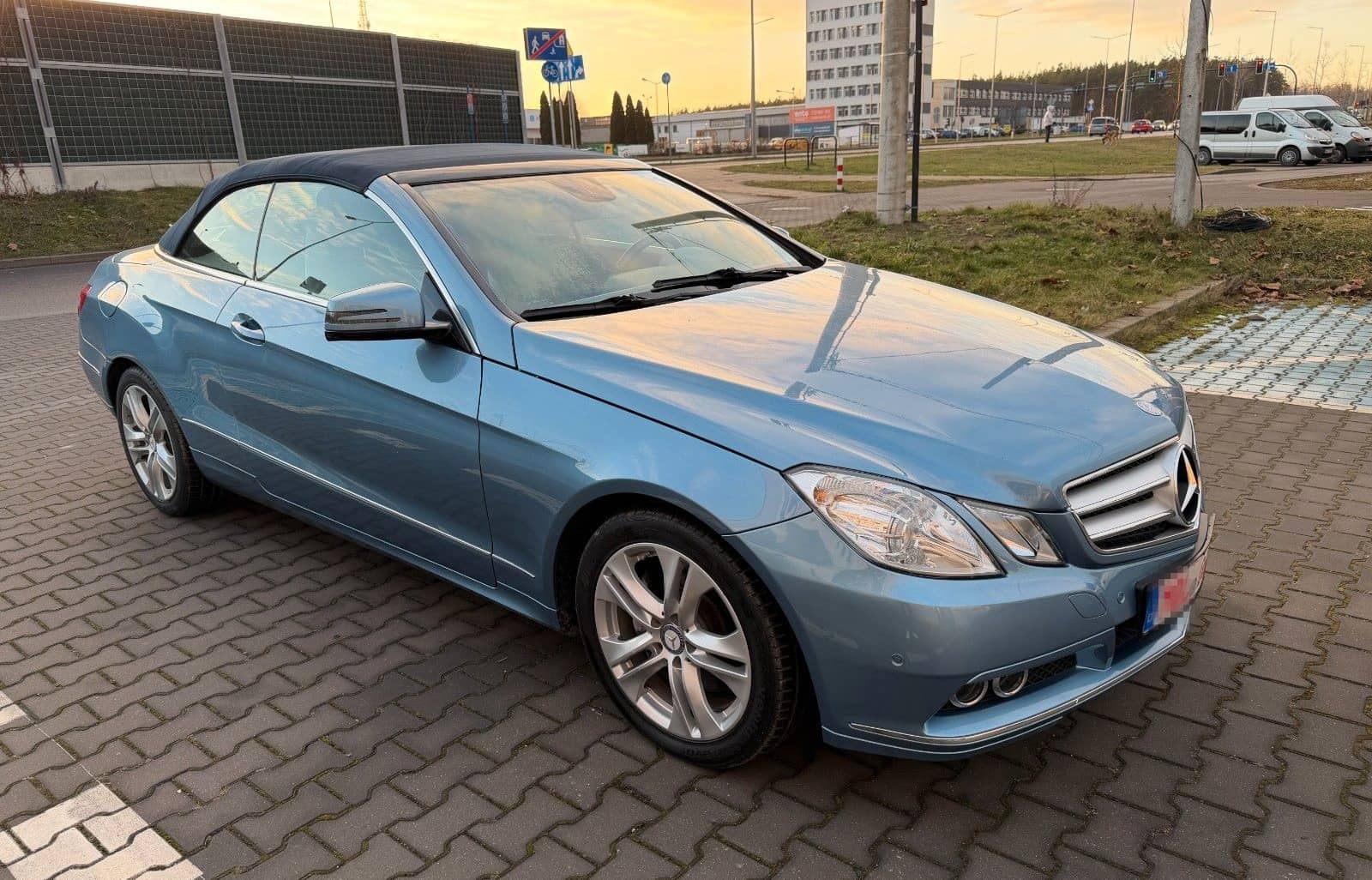 Mercedes-Benz E 350 E Cabrio E 350 CGI BlueEfficiency foto 7