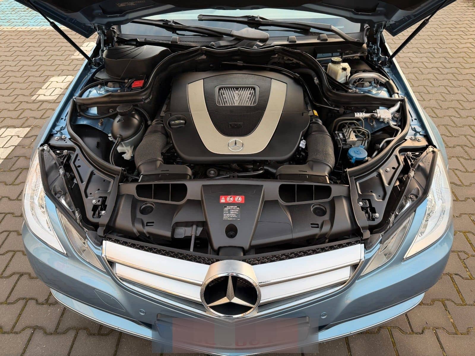 Mercedes-Benz E 350 E Cabrio E 350 CGI BlueEfficiency foto 9