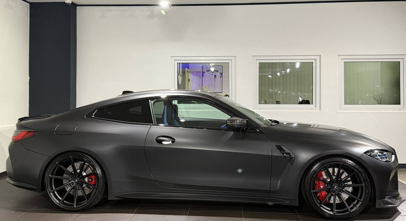 BMW M4 KITH Sondermodell xD *Capristo-Schale-Carbon* foto 5