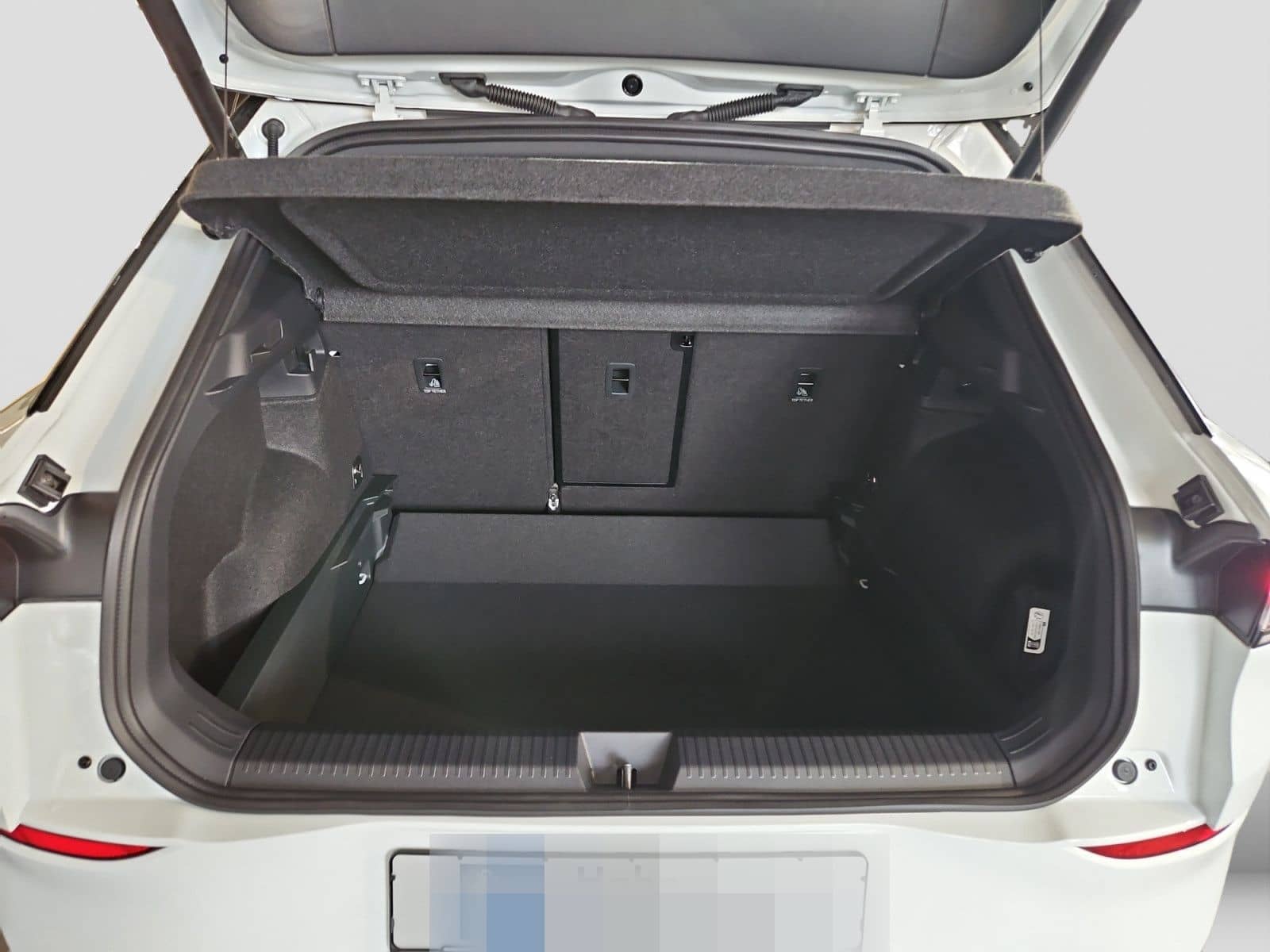 Volkswagen T-Roc R-Line 1.5 l eTSI DSG Navi IQ-Light inkl. foto 12