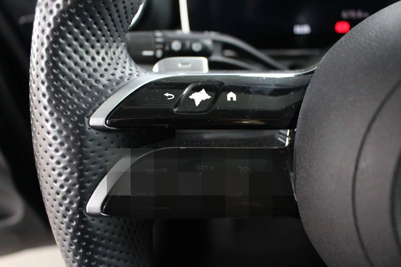 Mercedes-Benz C 200 T AMG Kamera LED AHK Panorama MBUX Ambient foto 11