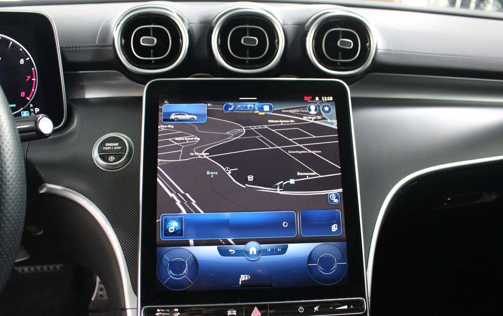 Mercedes-Benz C 200 T AMG Kamera LED AHK Panorama MBUX Ambient foto 13