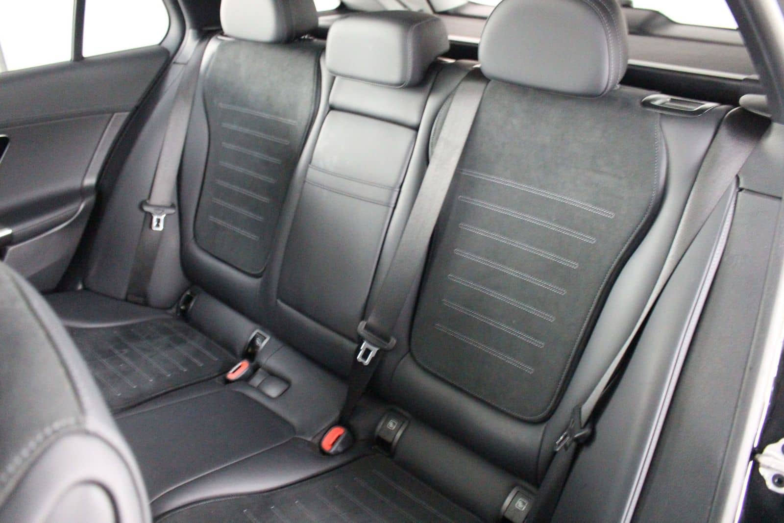 Mercedes-Benz C 200 T AMG Kamera LED AHK Panorama MBUX Ambient foto 8