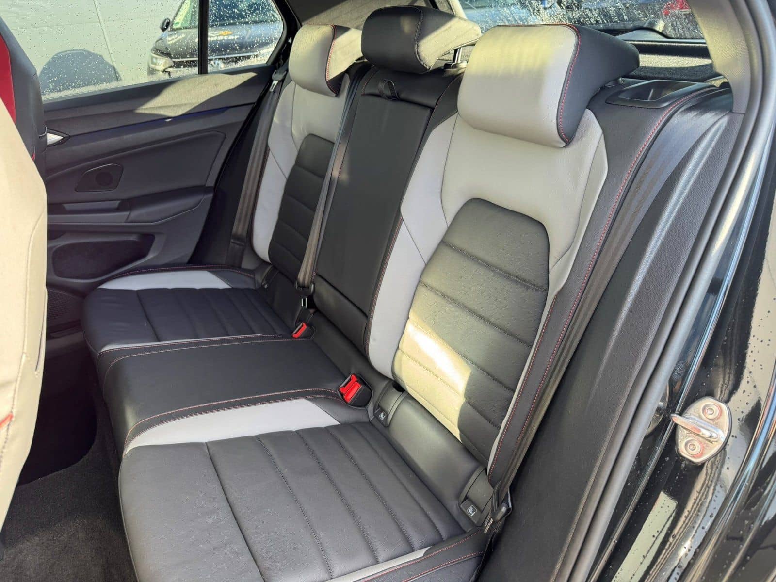 Volkswagen Golf 8 2.0 TSI DSG GTI IQ.LIGHT NAVI PANORAMA AC foto 11